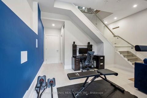 Photo 32 at 39 Wilmington Avenue, Bathurst Manor, Toronto