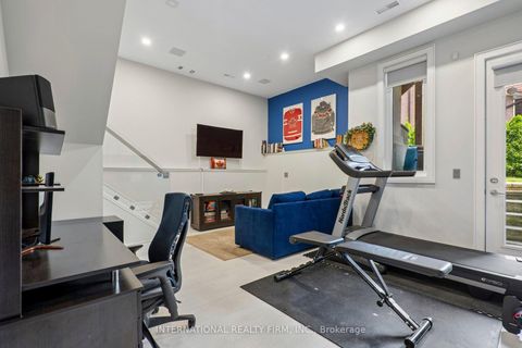 Photo 33 at 39 Wilmington Avenue, Bathurst Manor, Toronto