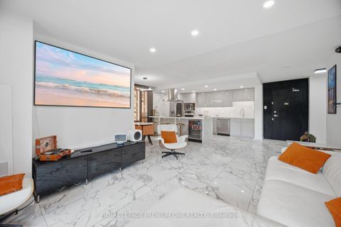Photo 20 at 302 - 100 Canyon Avenue, Bathurst Manor, Toronto