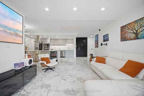 Photo 23 at 302 - 100 Canyon Avenue, Bathurst Manor, Toronto
