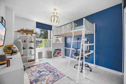 Photo 32 at 302 - 100 Canyon Avenue, Bathurst Manor, Toronto