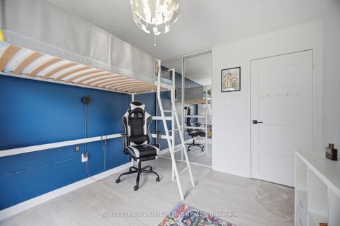 Photo 33 at 302 - 100 Canyon Avenue, Bathurst Manor, Toronto