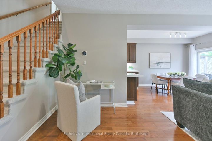 Photo 6 at 41 - 300 Ravineview Way, WC Wedgewood Creek, Oakville