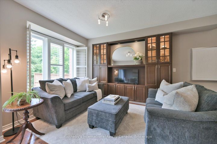Photo 9 at 41 - 300 Ravineview Way, WC Wedgewood Creek, Oakville