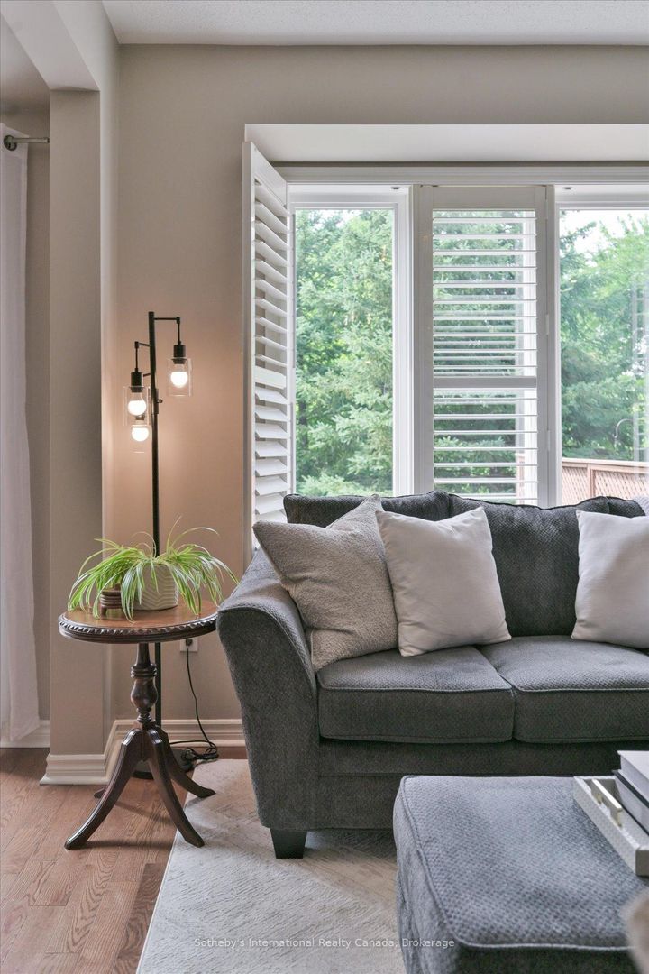 Photo 10 at 41 - 300 Ravineview Way, WC Wedgewood Creek, Oakville