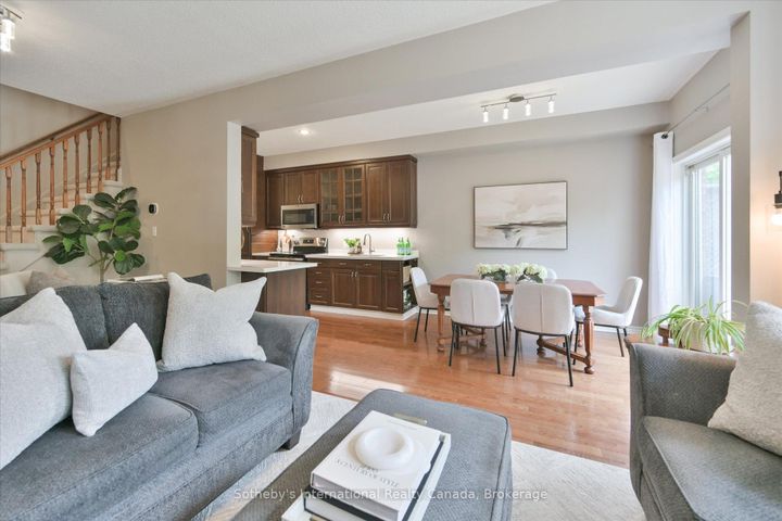 Photo 11 at 41 - 300 Ravineview Way, WC Wedgewood Creek, Oakville