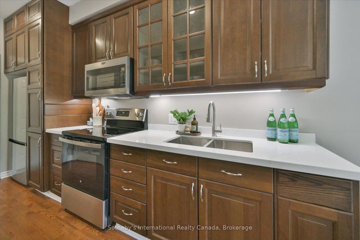 Photo 19 at 41 - 300 Ravineview Way, WC Wedgewood Creek, Oakville