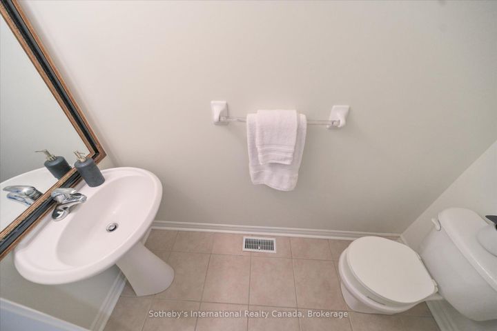 Photo 21 at 41 - 300 Ravineview Way, WC Wedgewood Creek, Oakville