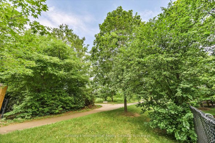 Photo 46 at 41 - 300 Ravineview Way, WC Wedgewood Creek, Oakville