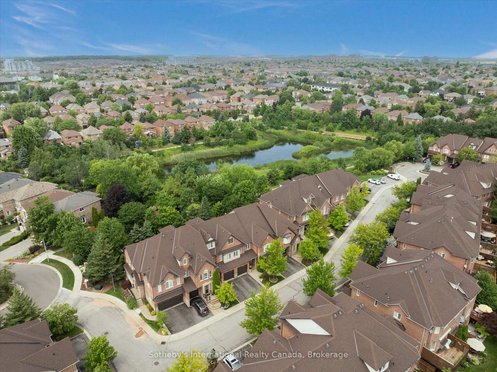 41 - 300 Ravineview Way, WC Wedgewood Creek, Oakville 2