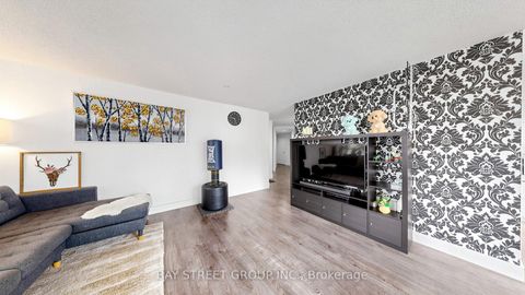 Photo 6 at 1416 - 7 Bishop Avenue, Newtonbrook East, Toronto