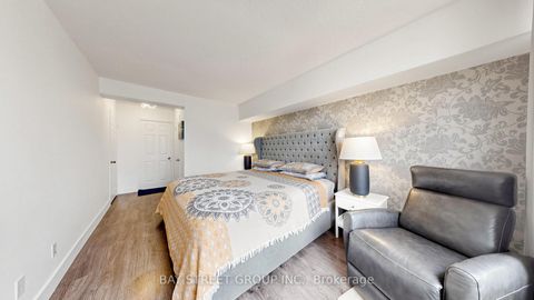 Photo 17 at 1416 - 7 Bishop Avenue, Newtonbrook East, Toronto
