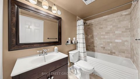 Photo 19 at 1416 - 7 Bishop Avenue, Newtonbrook East, Toronto