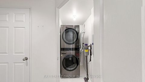 Photo 26 at 1416 - 7 Bishop Avenue, Newtonbrook East, Toronto