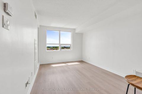 Photo 16 at 706 - 4 Elsinore Path, New Toronto, Toronto