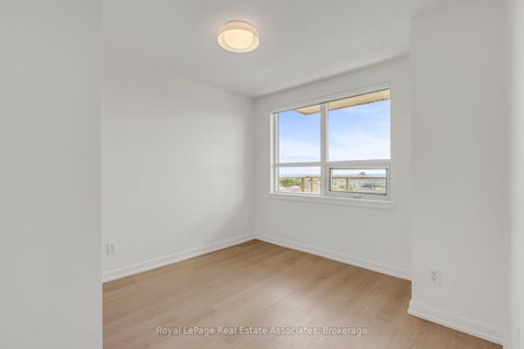Photo 18 at 706 - 4 Elsinore Path, New Toronto, Toronto