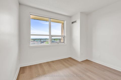 Photo 19 at 706 - 4 Elsinore Path, New Toronto, Toronto