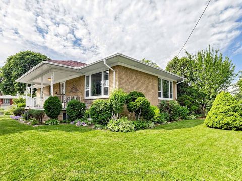 Photo 1 at 9 Detling Court, Clairville, Toronto
