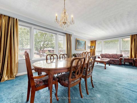Photo 5 at 9 Detling Court, Clairville, Toronto