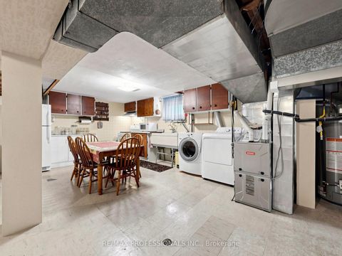 Photo 17 at 9 Detling Court, Clairville, Toronto