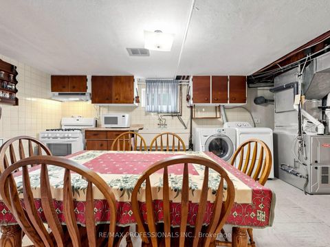 Photo 19 at 9 Detling Court, Clairville, Toronto