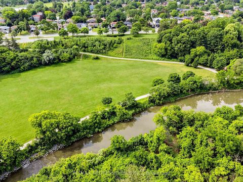 Photo 30 at 9 Detling Court, Clairville, Toronto