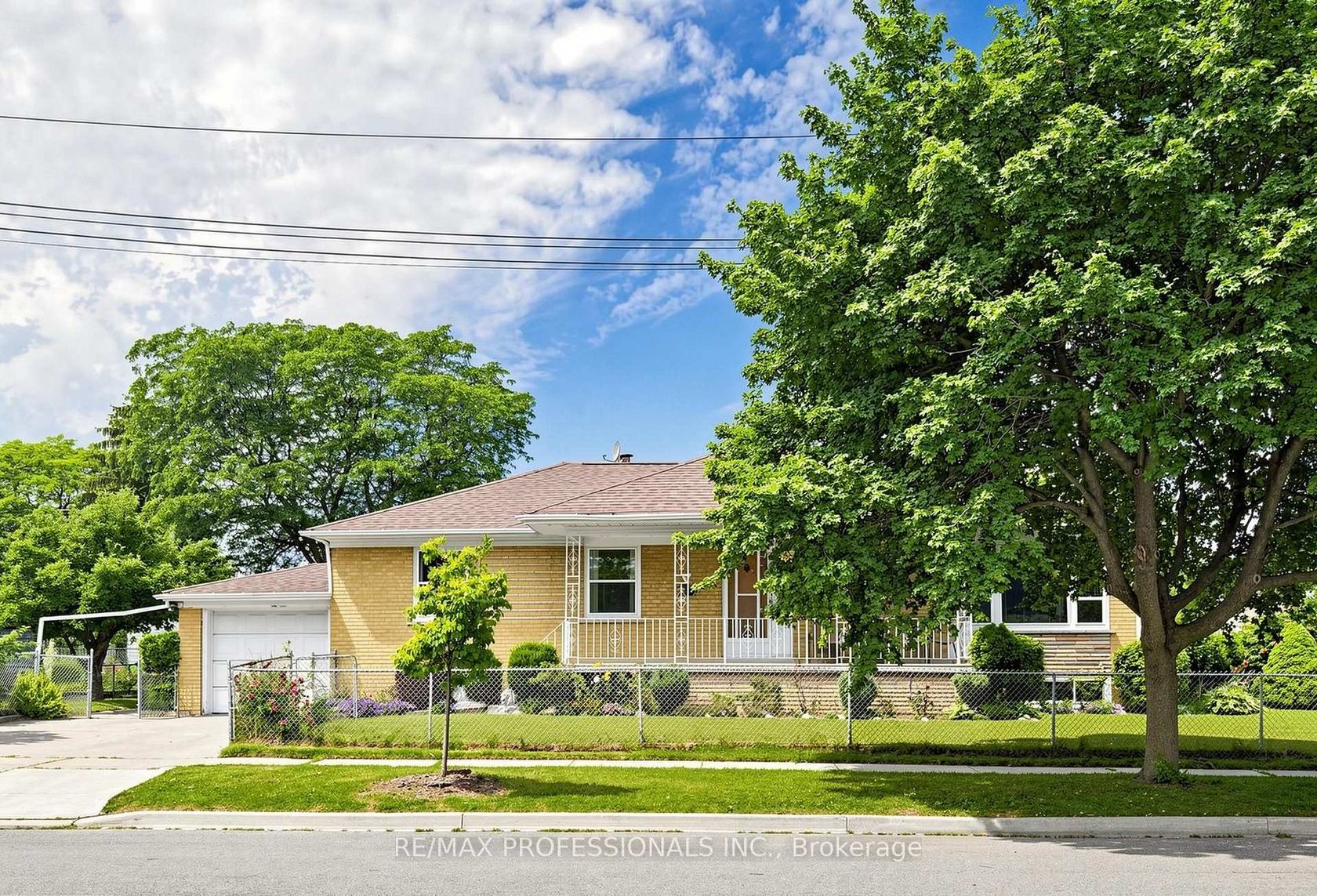 9 Detling Court, Clairville, Toronto 