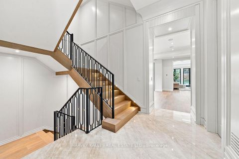 Photo 7 at 204 Forest Hill Road, Forest Hill South, Toronto