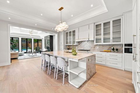 Photo 8 at 204 Forest Hill Road, Forest Hill South, Toronto