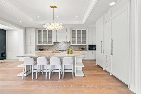 Photo 9 at 204 Forest Hill Road, Forest Hill South, Toronto