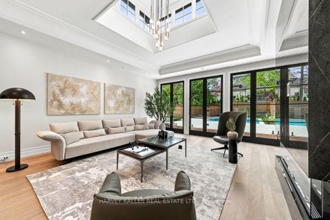 Photo 16 at 204 Forest Hill Road, Forest Hill South, Toronto