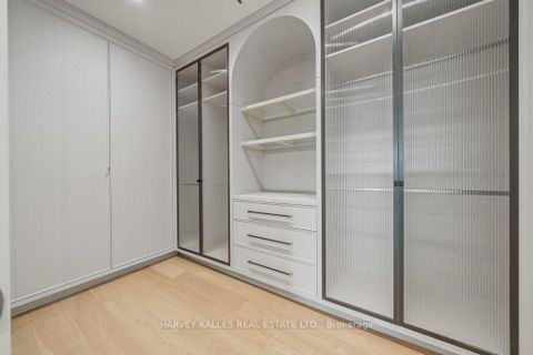 Photo 25 at 204 Forest Hill Road, Forest Hill South, Toronto