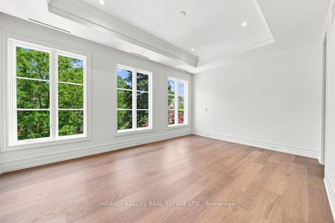 Photo 29 at 204 Forest Hill Road, Forest Hill South, Toronto