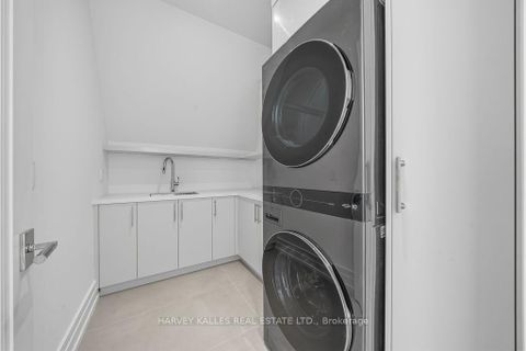 Photo 35 at 204 Forest Hill Road, Forest Hill South, Toronto