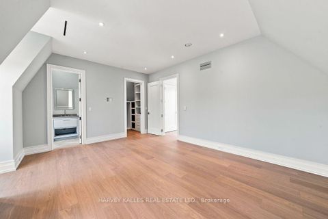 Photo 37 at 204 Forest Hill Road, Forest Hill South, Toronto