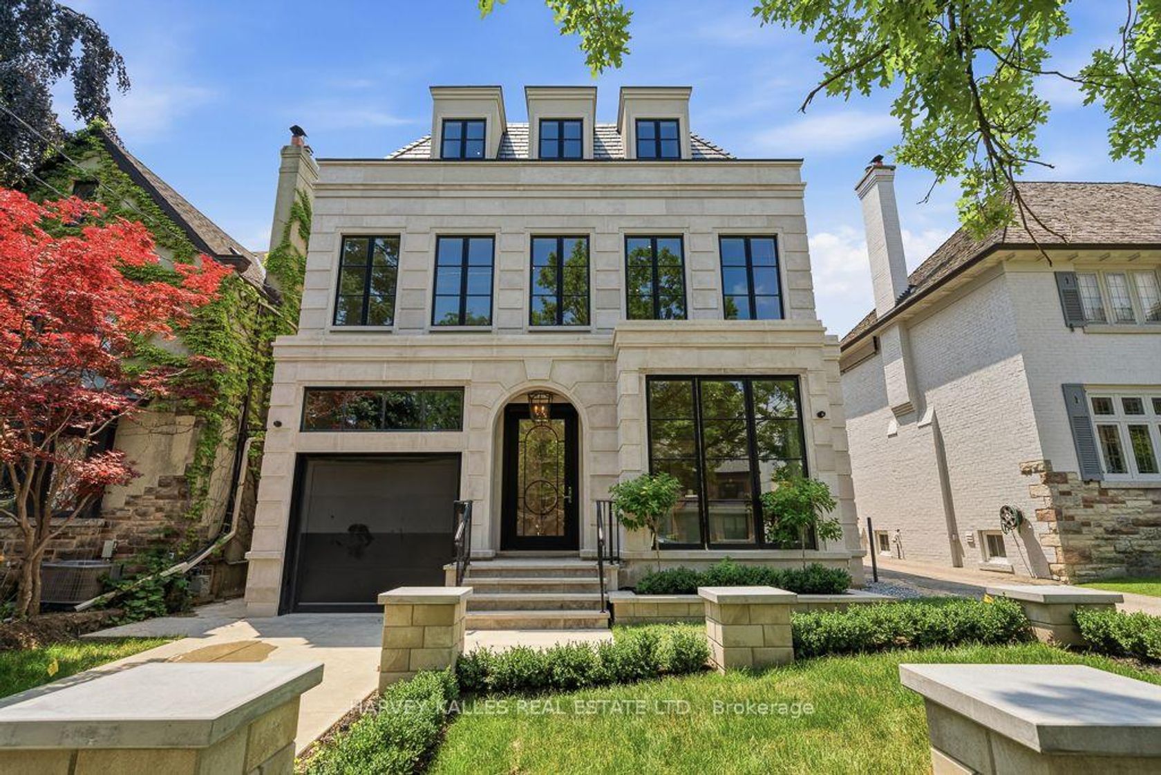 204 Forest Hill Road, Forest Hill South, Toronto by Loree Meneguzzi Real Estate 204 Forest Hill Road, Forest Hill South, Toronto