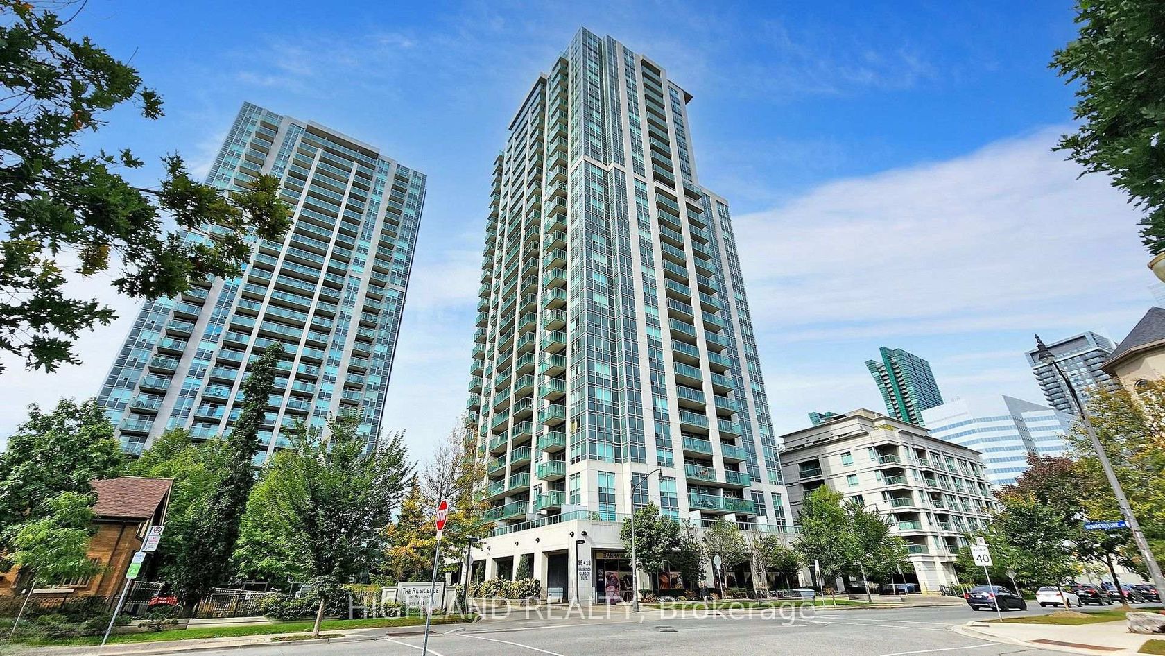 1002 - 18 Harrison Garden, Willowdale East, Toronto 