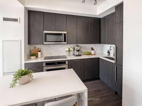 Photo 4 at 638 - 38 Iannuzzi Street, Niagara, Toronto