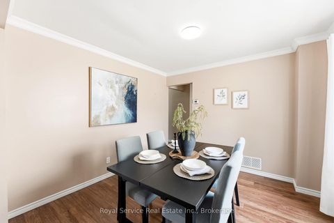 Photo 10 at 6 Gilmour Drive, Central, Ajax