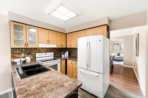 Photo 14 at 6 Gilmour Drive, Central, Ajax
