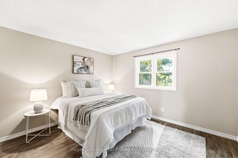 Photo 29 at 6 Gilmour Drive, Central, Ajax
