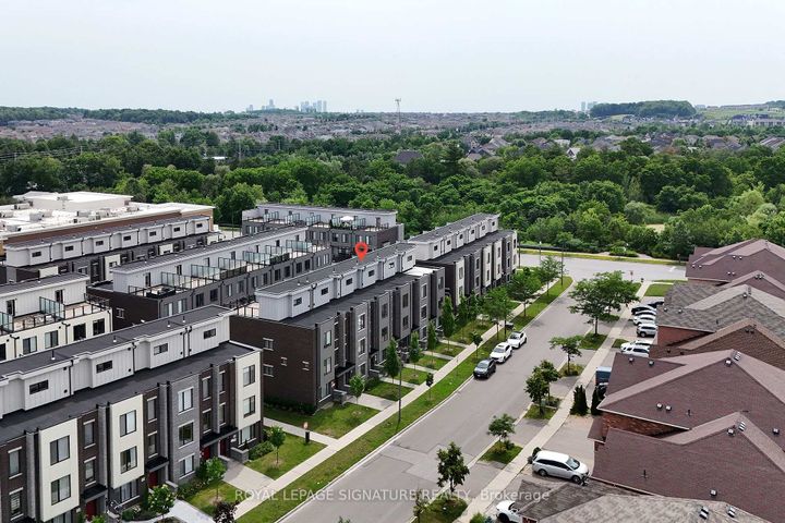 Photo 40 at 63 George Kirby Street, Patterson, Vaughan