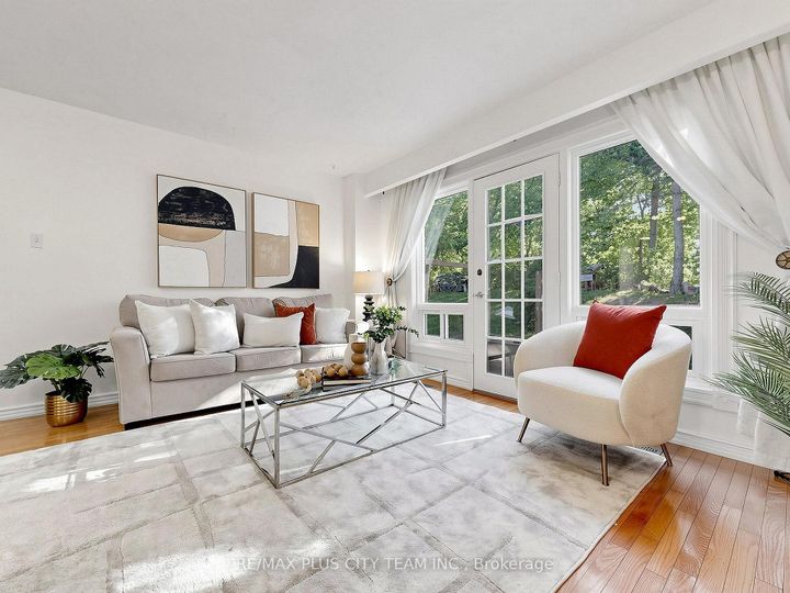 Photo 1 at 60 Tangle Briar Way, Bayview Village, Toronto