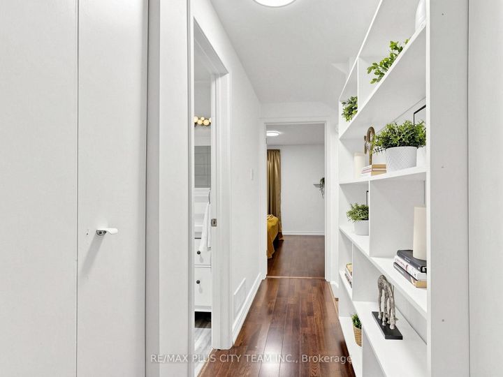 Photo 16 at 60 Tangle Briar Way, Bayview Village, Toronto