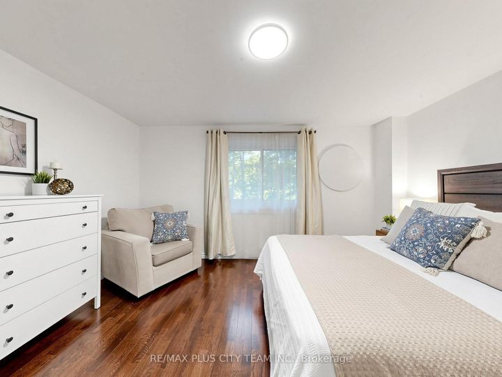 Photo 25 at 60 Tangle Briar Way, Bayview Village, Toronto