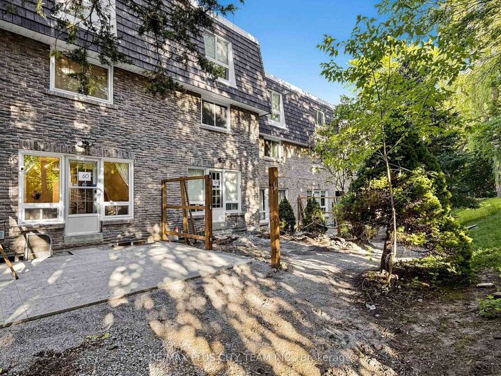 Photo 35 at 60 Tangle Briar Way, Bayview Village, Toronto