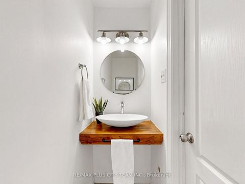 Photo 15 at 60 Tangle Briar Way, Bayview Village, Toronto