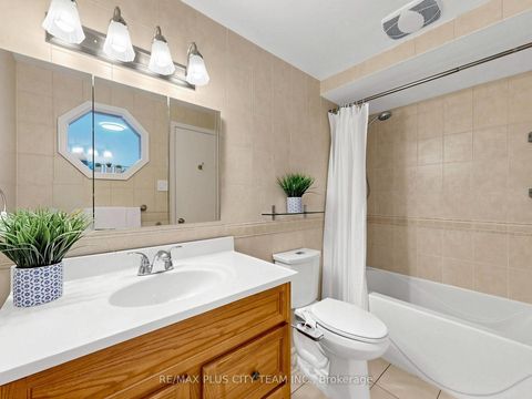 Photo 22 at 60 Tangle Briar Way, Bayview Village, Toronto
