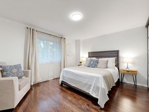 Photo 23 at 60 Tangle Briar Way, Bayview Village, Toronto