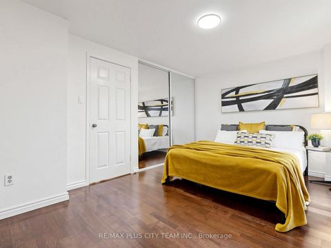 Photo 27 at 60 Tangle Briar Way, Bayview Village, Toronto